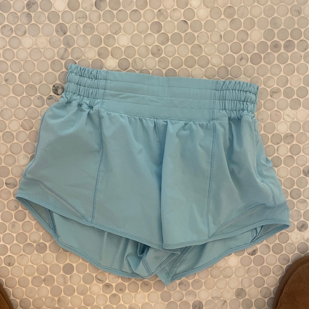 Lulu lemon hottie hots 4”